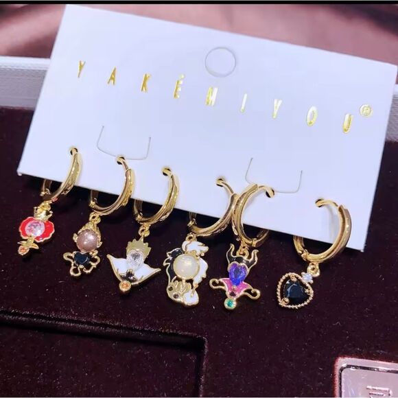 14K Gold Plated Disney Villains Gemstone Theme Earrings Hoop Mismatched Set - Picture 3 of 5